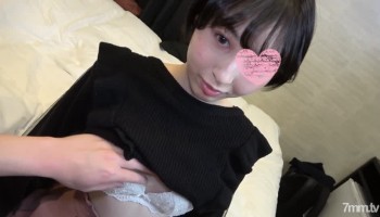 [fc2-ppv 1829435]両親のお花屋さんで働く18歳美少女。まだ汚れを知らない美白美乳でウブな身体を堪能。 お顔を大量の精液で染められ、人生初の洗礼を受ける。 FC2-PPV-1829435
