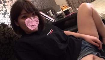 FC2PPV-1438233 色白なムチエロビッチちゃん。何も言われないことを良いことに生チン挿入されて騎乗位でバック正常位でイキまくっての生中出しｗｗ