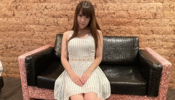 FC2PPV-1532701 清楚妹系パイパン娘中出し　狭くて短い未熟まんこ串刺し生ハメSEXで理性崩壊、隠れビッチな本性露呈し種付け懇願！危険日大量膣内射精で妊娠確定