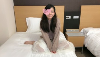 FC2PPV-1577152 初撮り女子●生❤️経験人数はたった一人♪ロリな身体に未処理な陰毛❤️初ハメ撮りなうえに初中出しです！