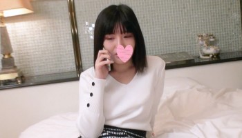 FC2PPV-1692862 「もう電話かけてきちゃダメだよ？」彼氏の電話を無視してSEXしに来た保育士さくらちゃん、口に収まりきらない巨根を奥まで咥えたミニマムオマンコに大量中出し!