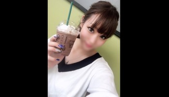 FC2PPV-1704391 看護婦のヤバい性欲！夜勤上がりにデカチンにアヘ三昧でえぐいイキ顔がイケてます